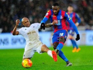 Hiram Boateng against Dede on Palace debut