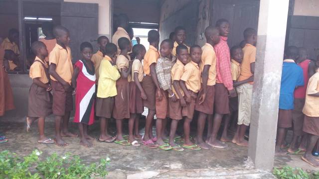 National Youth Authority distribute footwears to Ada school children1