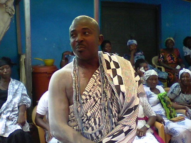 Simon Peter Nuertey, staff of ECG is the new 'Nihewiamatse' of Saisi in Odumase Krobo