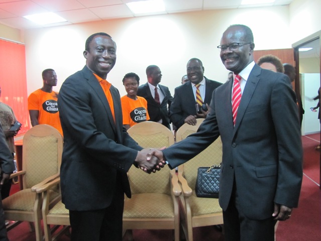 Nduom donates to Ghana Olympic Committee (2)