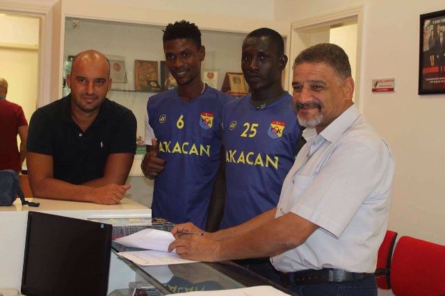 Putting pen to paper - Kingston and Mensah now play for Yalova SK in Northern Cyprus