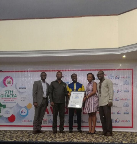 mtn-team-receiving-citation-for-csr-telecom-company-of-the-year