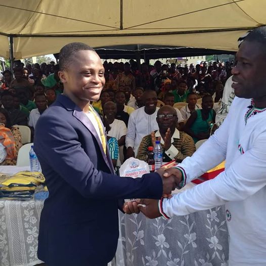 Dogboe receives a special award of recognition at 2016 Hogbetsotso festival