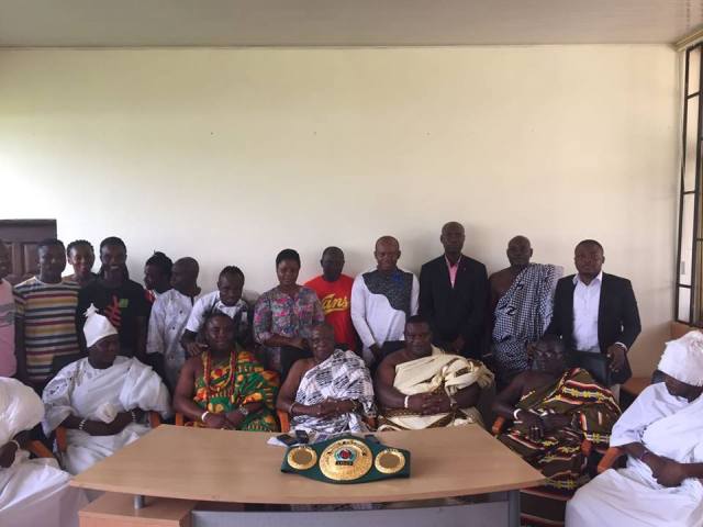 Group photo of Tema Tagoe, BabyJet promotions and chiefs of the Ga Traditional Council