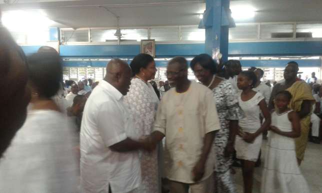 akufo-addo-goes-to-church