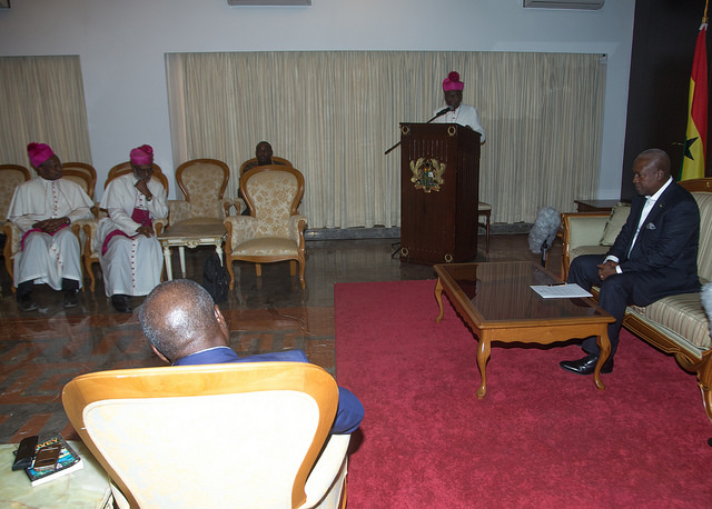 mahama-welcomes-catholic-bishops2
