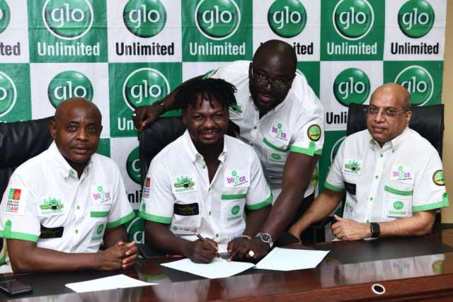 Bastie signs for Glo